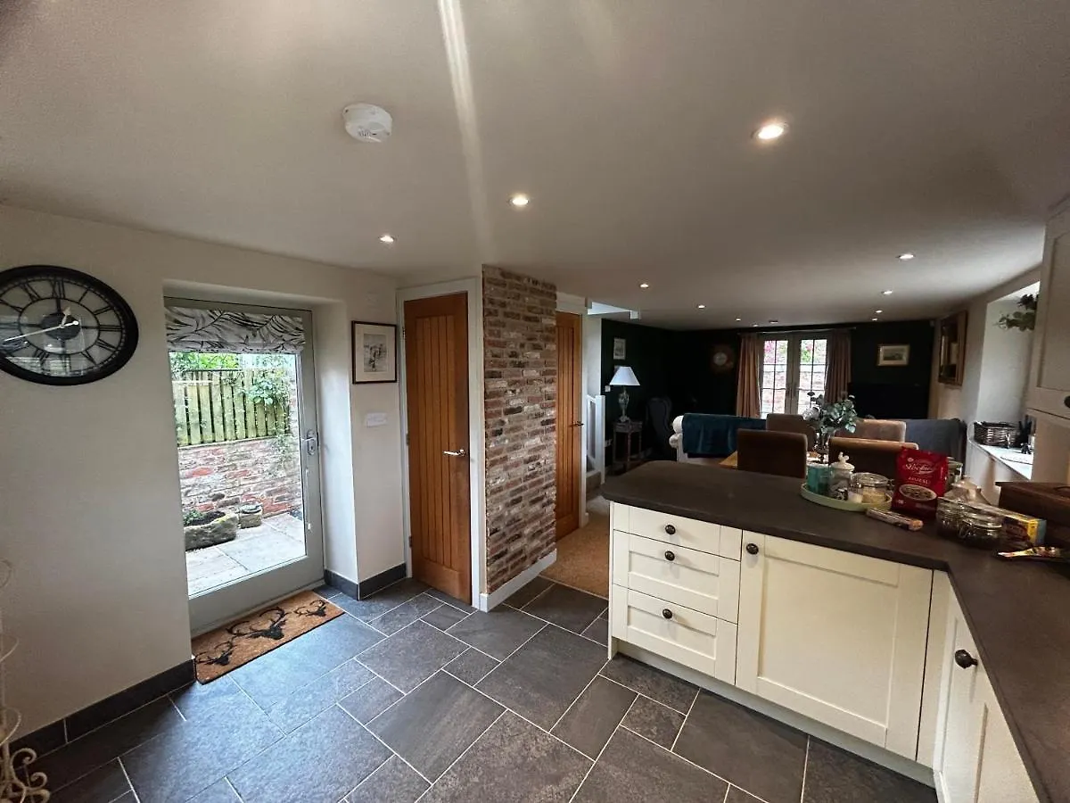 Tanyard Cottage - Whixley, York, North Yorkshire 0*, York